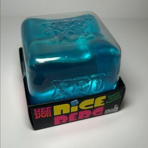 NeeDoh Nice Berg - Giant NeeDoh Nice Cube Sensory Squishy - BLUE
